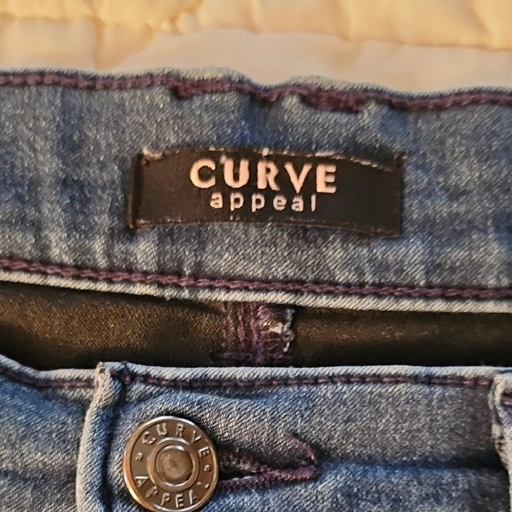 Curve Appeal Essential Skinny Medium Wash Jeans- 12/31 - Picture 4 of 9